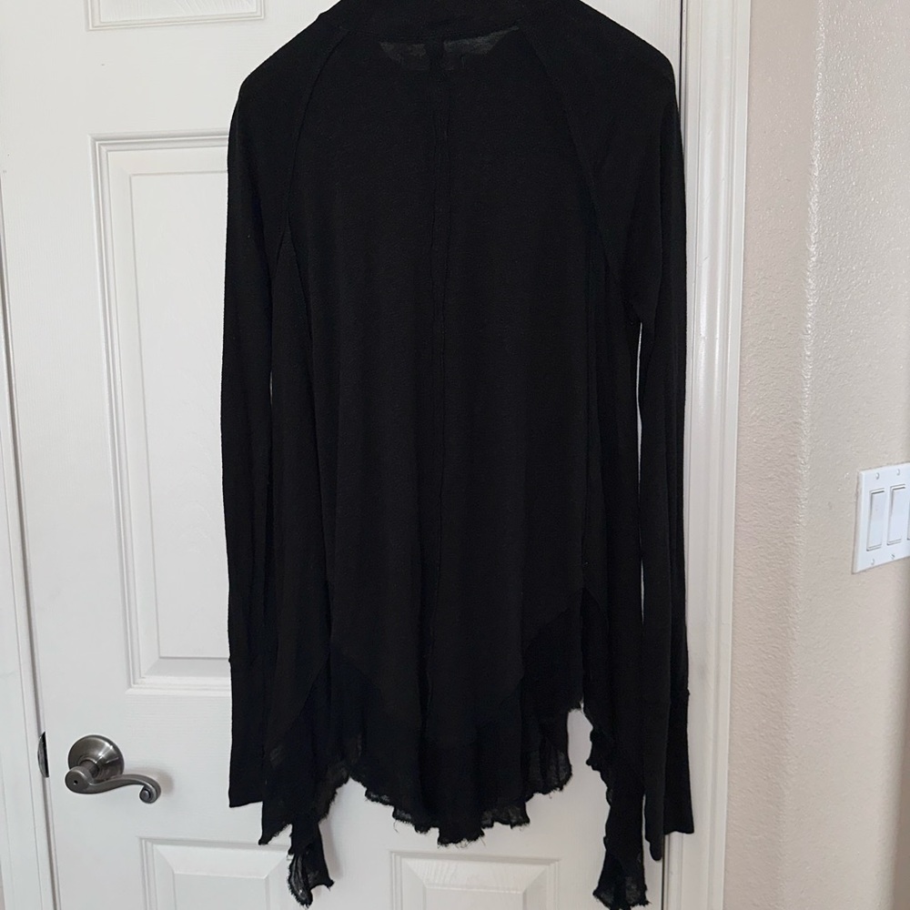 Free People black long sleeve tunic top with raw edges size small - Picture 10 of 15